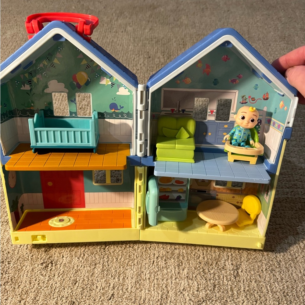 Cocomelon Deluxe Family House